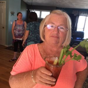 Meet your Posher, Pauline